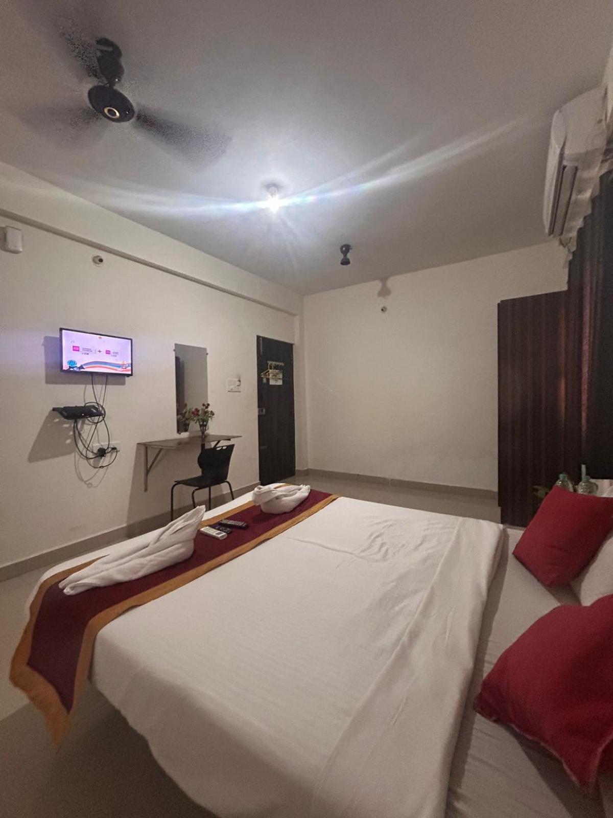 Hotel Prakrathi Residency バンガロール エクステリア 写真
