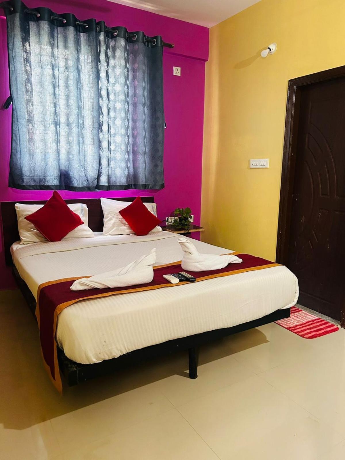 Hotel Prakrathi Residency バンガロール エクステリア 写真